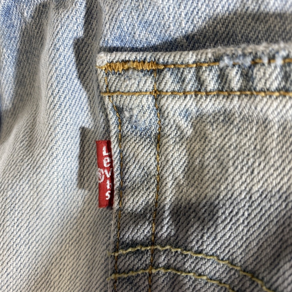 Levi's 501 High Rise Cutoff Shorts W28 Button Fly Distressed Light Wash - Picture 8 of 8